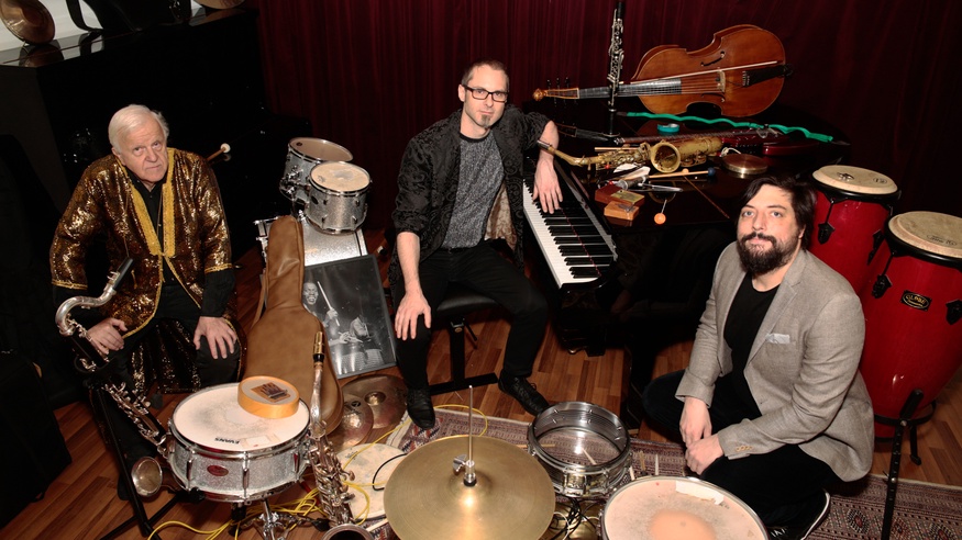 (C) RANIA MOSLAM Bandbild von Krbavac Salesny Dolp