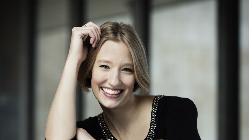 NICOLAJ LUND Porträt von Dirigentin Joana Mallwitz