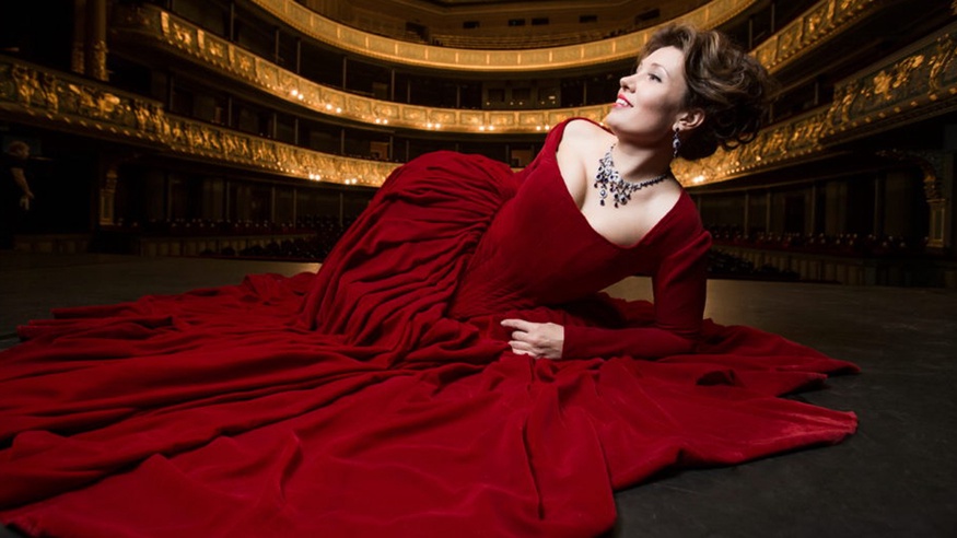 MARINA REBEKA © JĀNIS DEINATS Marina Rebeka in der Oper.