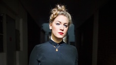 Lylit © SEVERIN KOLLER Porträt der Sängerin Lylit alias Eva Klampfer