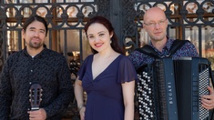 (c) Özgün Yarar Diana Rasina Trio