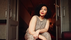 Katia Ledoux (Carmen in Killing Carmen; Piratenkönig in Die Piraten von Penzance) 