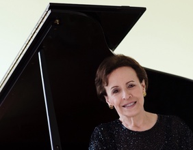 Blanca Uribe