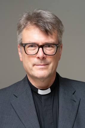 Porträt von Konstantin Reymaier.